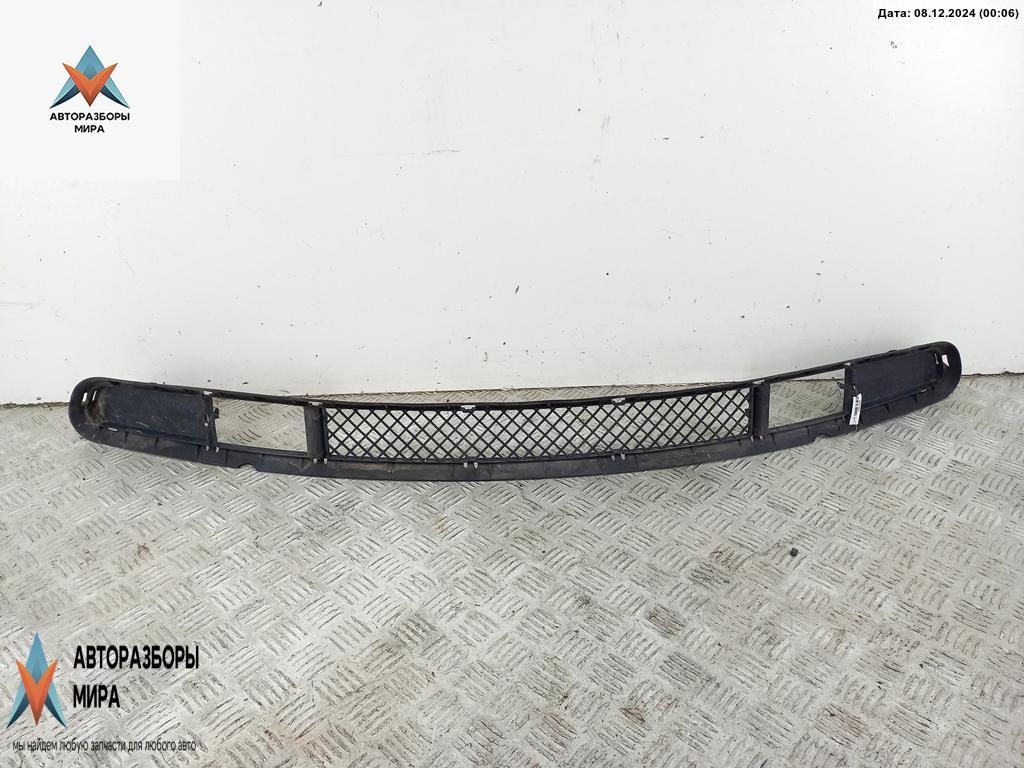 заглушка (решетка) в бампер BMW 3 серия E46 1999, 2.8 л., бензин, АКПП, серый, седан, 8192875 - фото №1