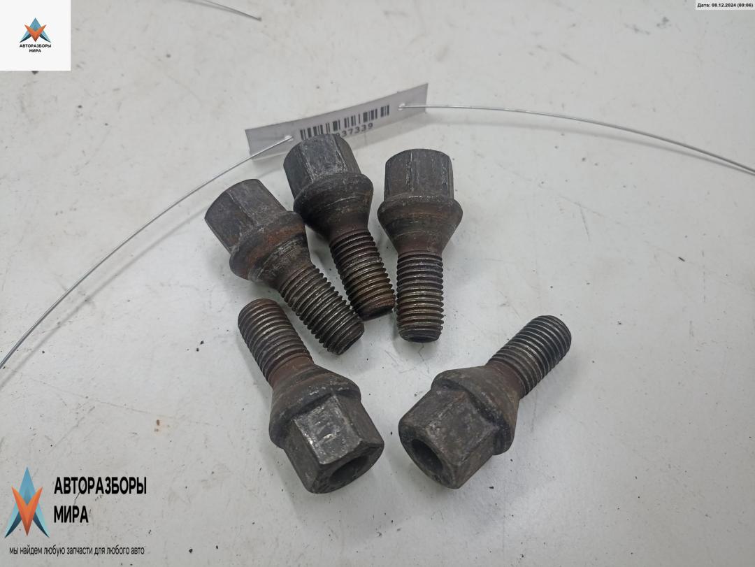 болт колесный Opel Zafira 1 поколение (A) 1999, 1.8 л., бензин, МКПП, красный, минивэн - фото №1