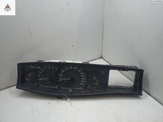 приборная панель Opel Omega B 1996, 2.0 л., бензин, МКПП, красный, седан, 90493819