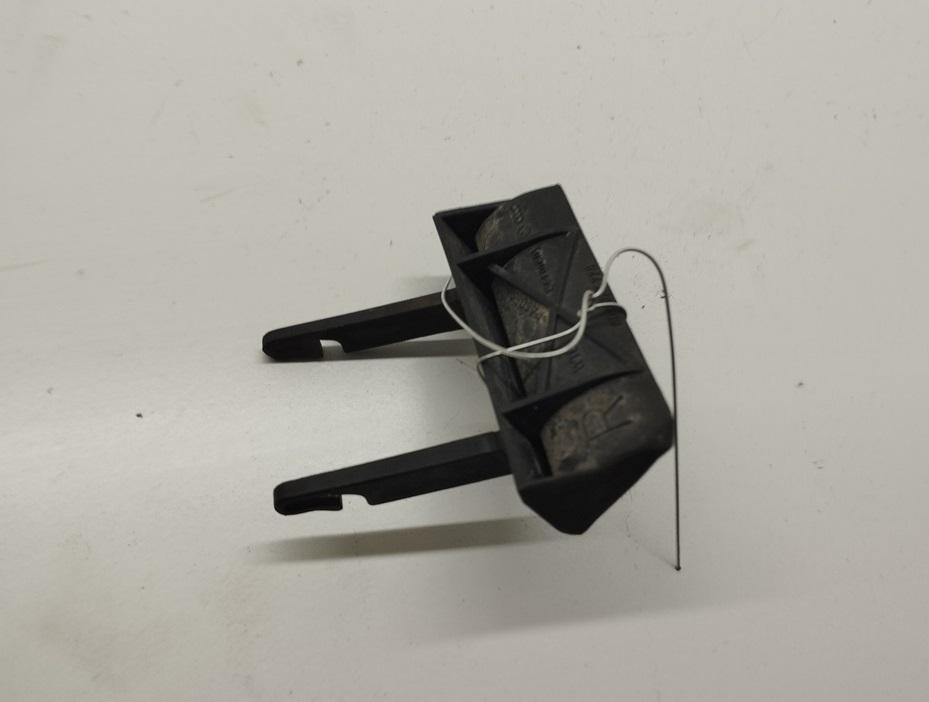 ручка крышки багажника Audi A4 B5 1995, красный, универсал, 8D9827778