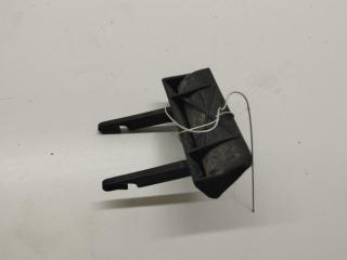 ручка крышки багажника Audi A4 B5 1995, красный, универсал, 8D9827778