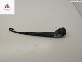 Щеткодержатель (поводок стеклоочистителя) задний Audi A4 B5 1995, 1.8 л., бензин, МКПП, красный, универсал, 8D9955407