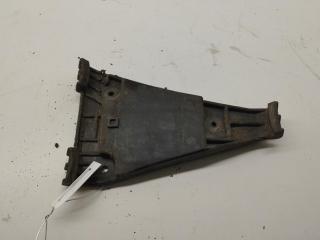 крепление ( кронштейн ) крыла Audi A4 B5 1995, универсал, 8D0807283