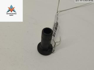 кронштейн радиатора Audi A4 B5 1997, 1.8 л., бензин, АКПП, красный, седан, 8D0121200