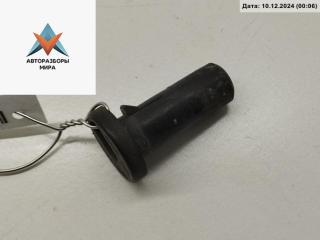 кронштейн радиатора Audi A4 B5 1997, 1.8 л., бензин, АКПП, красный, седан, 8D0121200