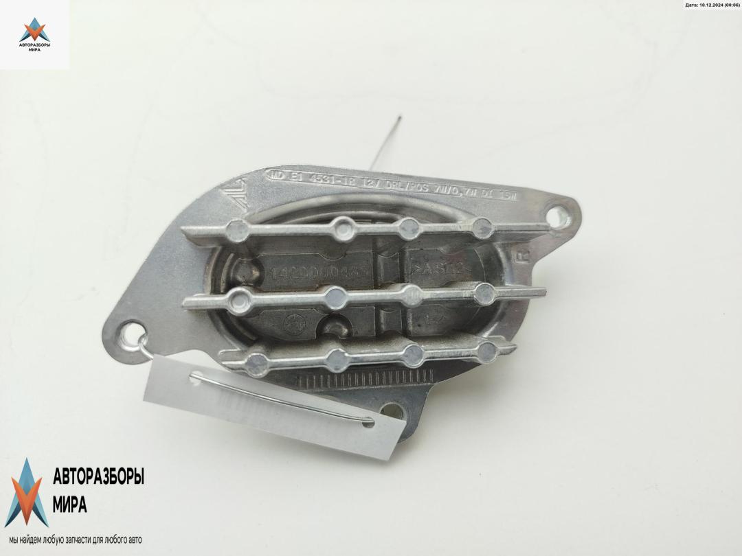 лампочка BMW 2 Tourer F45/F46 2019, 1.5 л., гибрид, АКПП, чёрный, минивэн, 1420000485 - фото №1