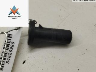 кронштейн радиатора Audi A4 B5 1996, 1.8 л., бензин, МКПП, зелёный, универсал, 8D0121200