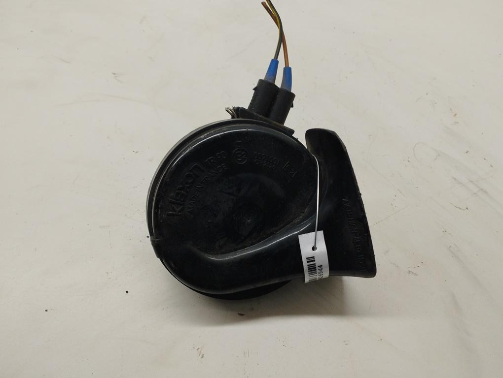 сигнал (клаксон) Audi A4 B5 1996, 1.8 л., бензин, МКПП, зелёный, универсал, 0091001 - фото №1