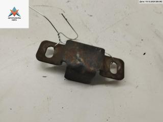 кронштейн радиатора Audi A4 B5 1996, 1.8 л., бензин, МКПП, зелёный, универсал, 8D0260427