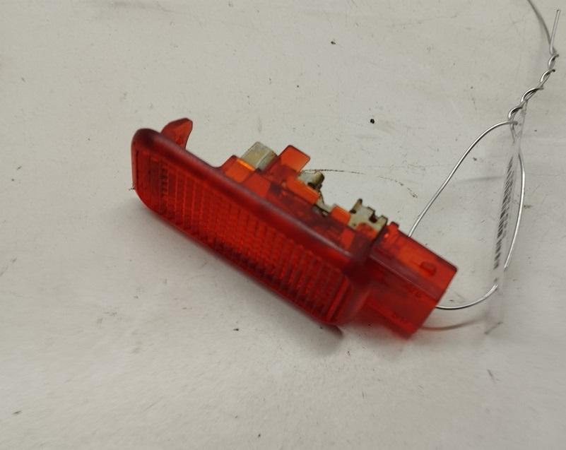 фонарь салона (плафон) Audi A6 C5 2003, 2.5 л., дизель, АКПП, синий, универсал, 4B0947411