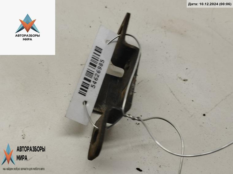 кронштейн радиатора Audi A4 B5 1996, 1.8 л., бензин, МКПП, зелёный, универсал, 8D0260427 - фото №1