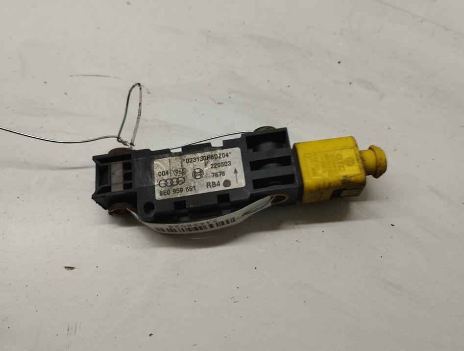датчик AirBag Audi A4 B6 2003, 2.5 л., дизель, АКПП, серый, универсал, 8E0959651