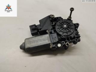 моторчик стеклоподъемника передний правый Audi A6 4B/C5 1998, 1.8 л., бензин, МКПП, синий, седан, 4B0959802