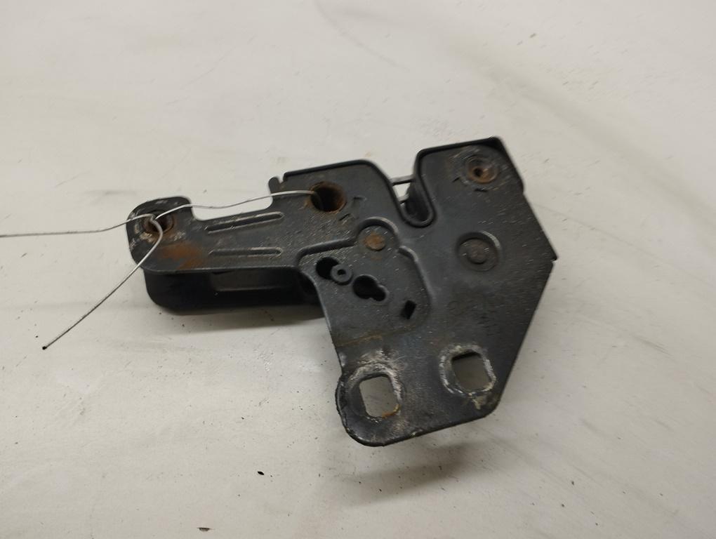 замок капота Audi A4 B6 2003, 2.5 л., дизель, АКПП, серый, универсал