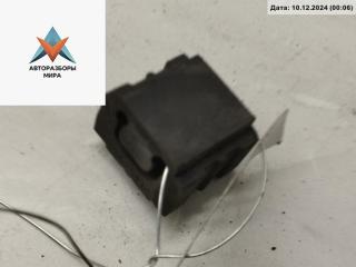 кронштейн радиатора Audi A4 B5 [рестайлинг] 1999, 1.8 л., бензин, АКПП, серый, седан, 8D0260425