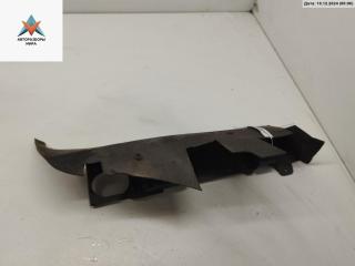 диффузор вентилятора Audi A4 B5 1997, 1.8 л., бензин, АКПП, красный, седан, 8D0121283B