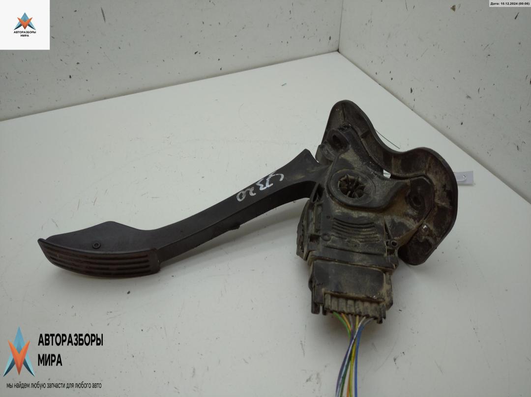 педаль Ford Transit 8 поколение 2013, 2.2 л., дизель, МКПП, белый, микроавтобус, CC119836AA - фото №1