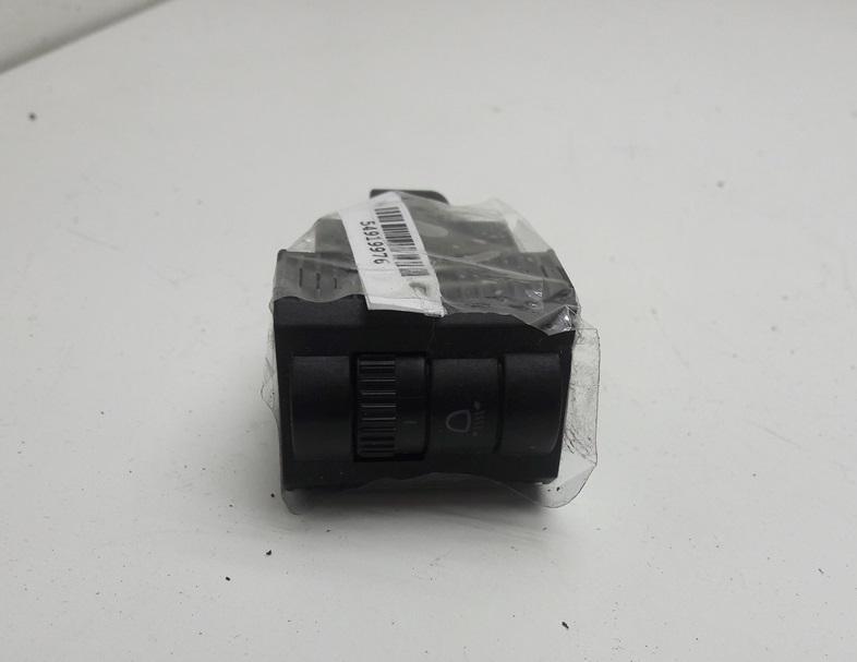 кнопка корректора фар Volkswagen Polo 2005, 1.2 л., бензин, МКПП, серый, хетчбэк 3 дв., 6Q0941333B
