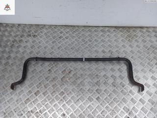 стабилизатор подвески передний Audi A4 B5 1997, 1.6 л., бензин, МКПП, зелёный, седан