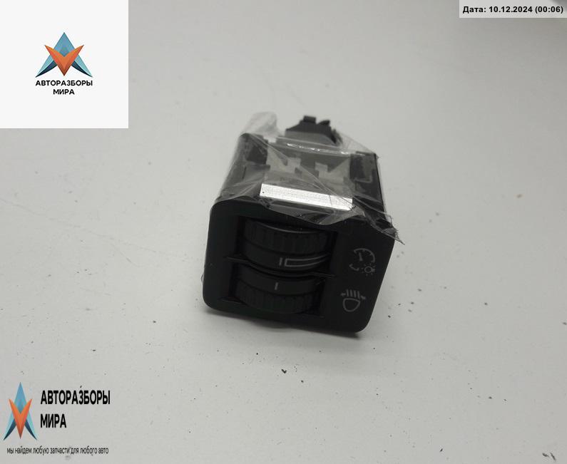 корректор фар Volkswagen Passat B6 2007, 1.9 л., дизель, МКПП, серый, универсал, 3C0941333A - фото №1