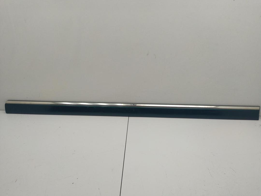 молдинг двери передней правой Mercedes-Benz C W202 1995, 1.8 л., бензин, АКПП, зелёный, седан, 2026903062