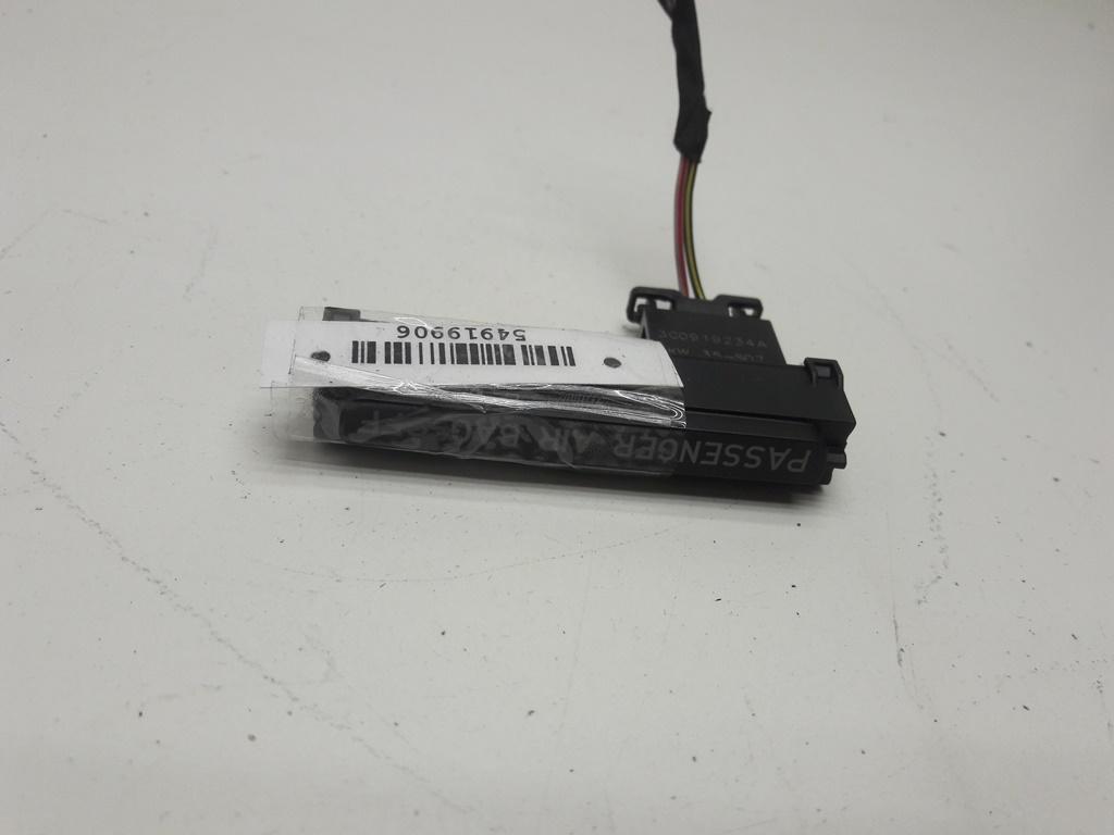 кнопка (выключатель) Volkswagen Passat B6 2007, 1.9 л., дизель, МКПП, серый, универсал, 3C0919234A
