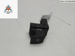кнопка стеклоподъемника переднего правого Volkswagen Passat B6 2007, 2.0 л., дизель, МКПП, чёрный, универсал, 3C