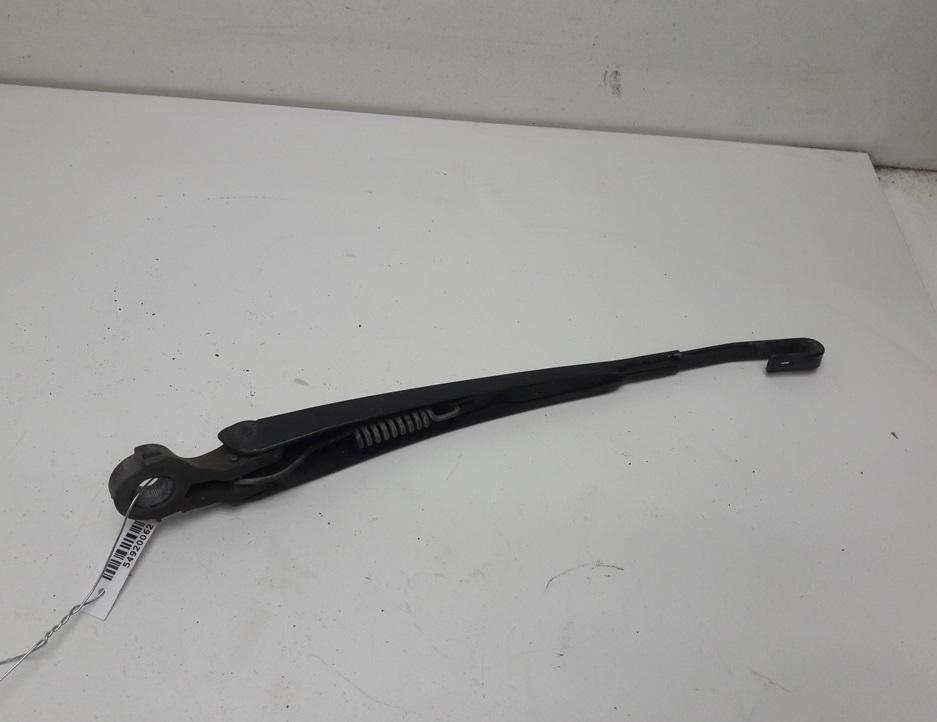 Щеткодержатель (поводок стеклоочистителя) задний Volkswagen Passat B5 1999, 1.8 л., бензин, МКПП, синий, универсал, 3B9955707A - фото №1
