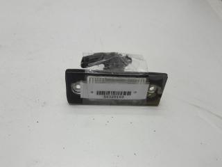 подсветка номера Volkswagen Golf 4 поколение 1999, 1.4 л., бензин, МКПП, синий, универсал, 1J