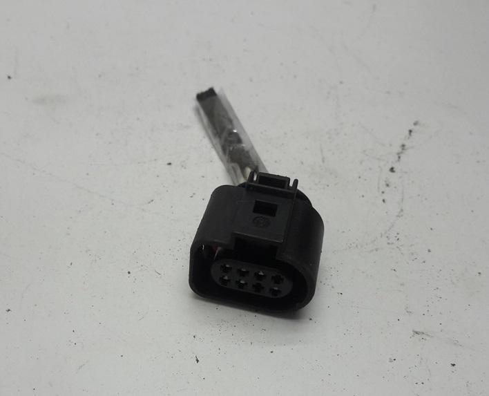 разъем (фишка) проводки Volkswagen Passat B6 2007, 2.0 л., дизель, МКПП, чёрный, универсал, 1J0973714