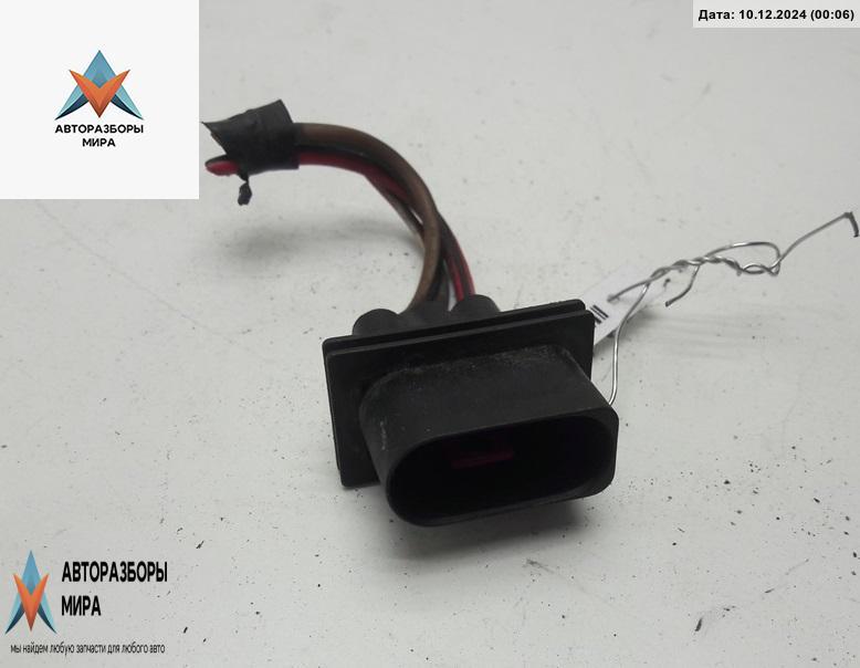 разъем (фишка) проводки Skoda Octavia mk1 (A4 1U) 2003, 1.6 л., бензин, МКПП, серый, универсал, 1J0906443 - фото №1