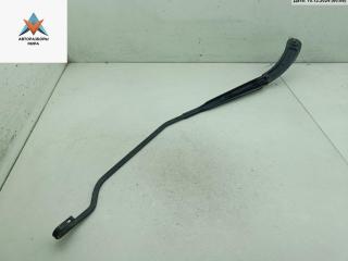 Щеткодержатель (поводок стеклоочистителя) передний Renault Megane 2 поколение 2004, 2.0 л., бензин, МКПП, зелёный, кабриолет, 8200036912