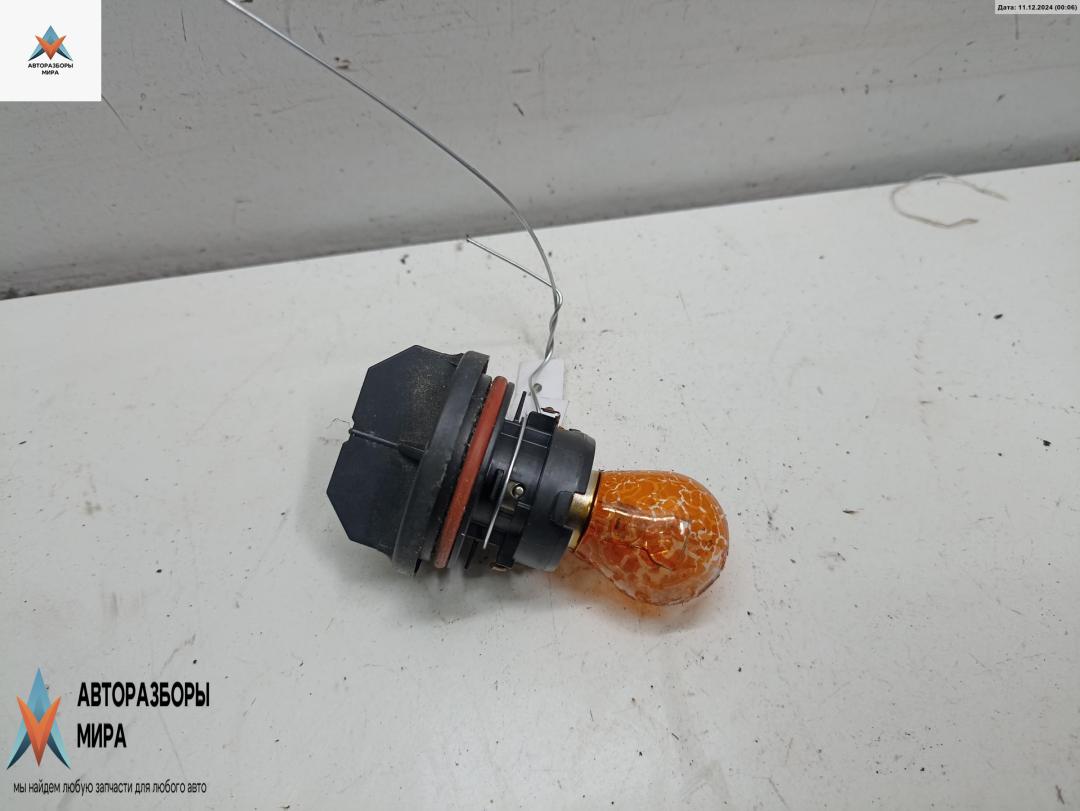 Патрон лампы указателя поворота Opel Signum C 2003, 2.2 л., дизель, АКПП, серый, хетчбэк 5 дв. - фото №1