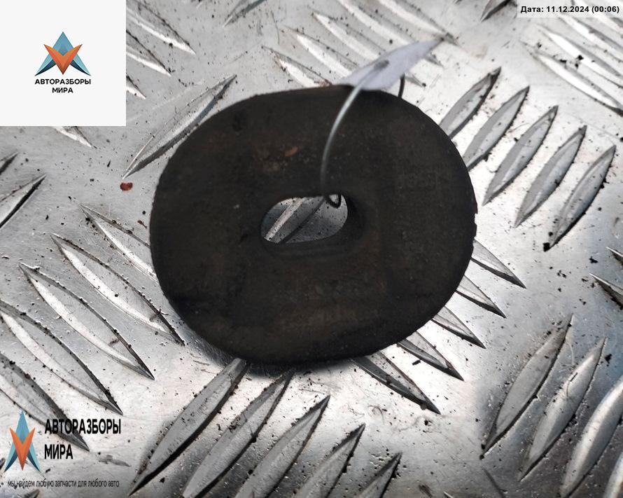 кронштейн радиатора Volkswagen Passat B6 2006, 2.0 л., дизель, МКПП, серый, универсал - фото №1