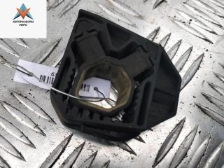 кронштейн радиатора Volkswagen Passat B6 2006, 1.6 л., бензин, МКПП, серый, универсал, 1Z0121367A