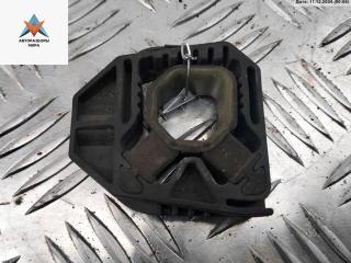 кронштейн радиатора Volkswagen Caddy 3 поколение 2006, 2.0 л., бензин, МКПП, красный, фургон, 1Z0121867