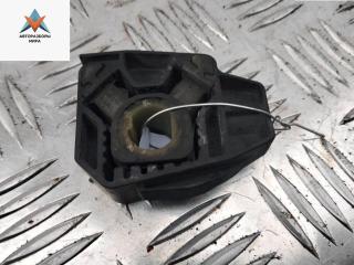 кронштейн радиатора Volkswagen Golf 4 поколение 2000, 1.4 л., бензин, МКПП, красный, хетчбэк 5 дв., 1J0806155B