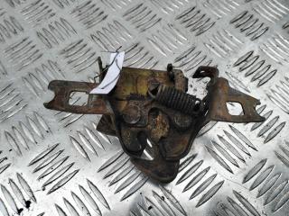 замок капота Volkswagen Golf 3 поколение 1995, 1.8 л., бензин, АКПП, красный, хетчбэк 3 дв., 1HM823509C