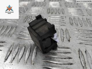 кронштейн радиатора Volkswagen Passat B5 1998, 1.8 л., бензин, МКПП, синий, универсал