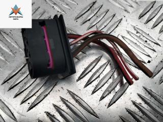 разъем (фишка) проводки Volkswagen Golf 4 поколение 2000, 2.0 л., бензин, МКПП, чёрный, универсал, 1J0906233