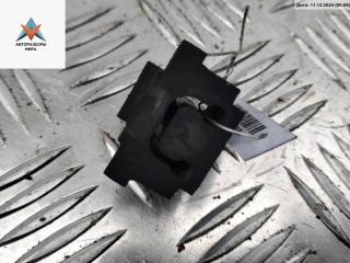 кронштейн радиатора Volkswagen Passat B5 1998, 1.6 л., бензин, МКПП, красный, универсал