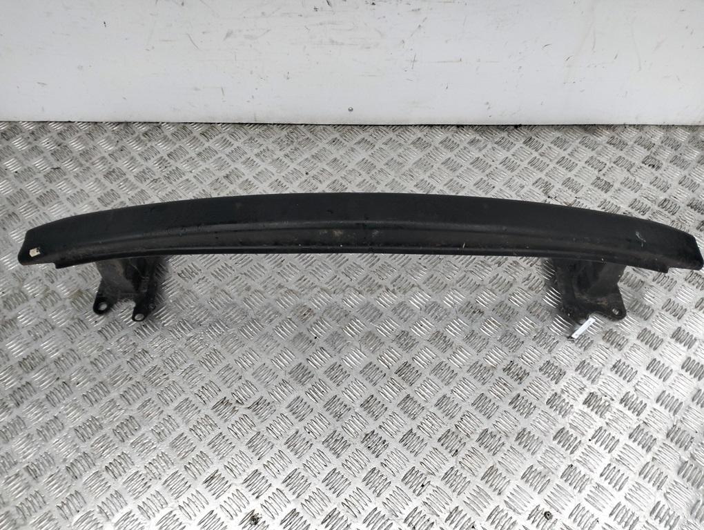 усилитель бампера переднего Volkswagen Polo 2004, 1.4 л., дизель, МКПП, чёрный, хетчбэк 5 дв.