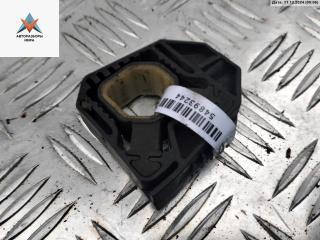 кронштейн радиатора Volkswagen Touran 1 поколение 2004, 1.6 л., бензин, МКПП, серый, минивэн, 1K0121367C