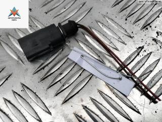 разъем (фишка) проводки Volkswagen Caddy 3 поколение 2006, 2.0 л., бензин, МКПП, красный, фургон, 1J0973702