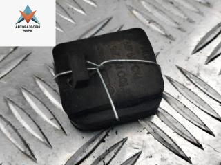 кронштейн радиатора Volkswagen Passat B5 1998, 1.8 л., бензин, МКПП, синий, универсал, 8D0121276