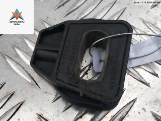 кронштейн радиатора Volkswagen Golf 4 поколение 2000, 2.0 л., бензин, МКПП, чёрный, универсал, 1J0806157A