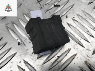 кронштейн радиатора Volkswagen Passat B5 [рестайлинг] 2004, 1.9 л., дизель, МКПП, чёрный, универсал, 8D0260425