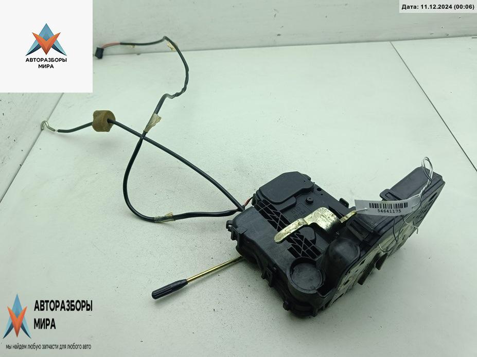 замок двери передней правой Mercedes-Benz C-Класс W203/S203/CL203 2002, 2.7 л., дизель, АКПП, серый, универсал, 2037200435 - фото №1