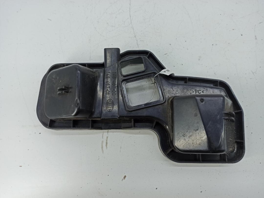 крышка фары Audi A6 C5 1998, 2.8 л., бензин, МКПП, серый, универсал, 14846700