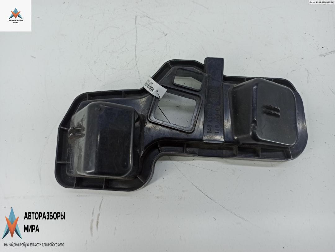 Крышка (заглушка) задняя фары Audi A6 4B/C5 1998, 2.4 л., бензин, МКПП, серый, универсал, 14846800 - фото №1